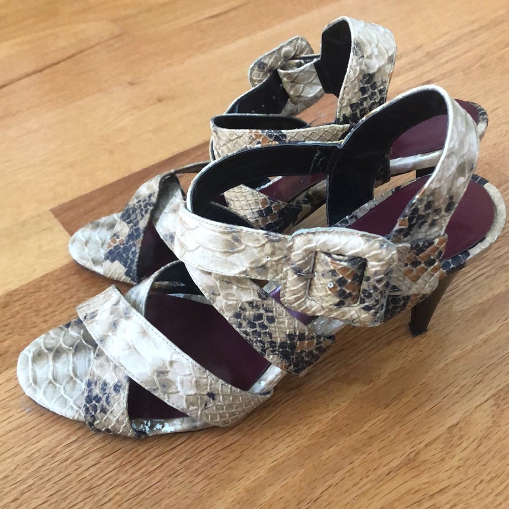 Pretty Snakeskin Pattern Heels - image 2